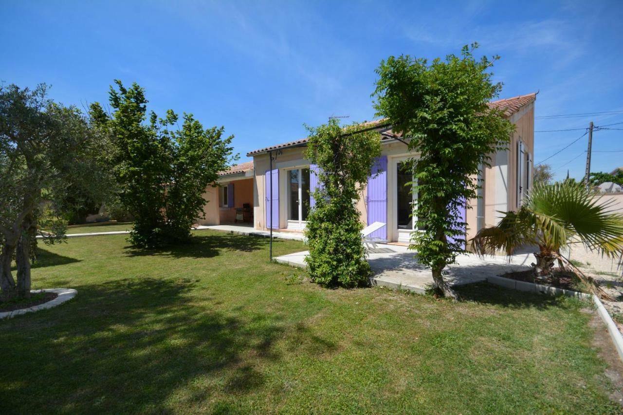 Mas Et Gite De La Picholine L'Isle-sur-la-Sorgue Exterior photo